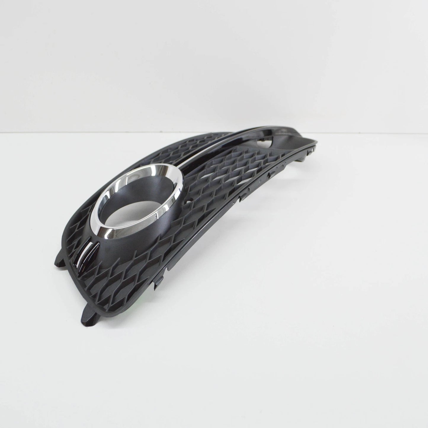 NEW AUDI Q5 8R FRONT RIGHT BUMPER AIR GUIDE GRILLE 8R0807682PBJI ORIGINAL