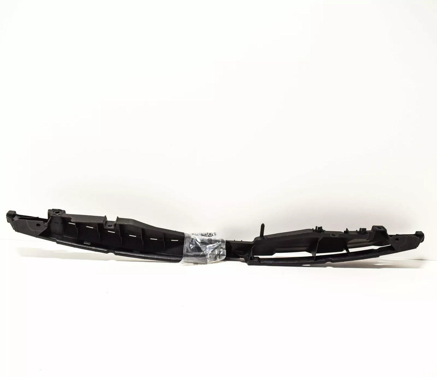 NEW VW SCIROCCO MK3 FRONT CENTER RADIATOR GRILLE SUPPORT 1K8805813B