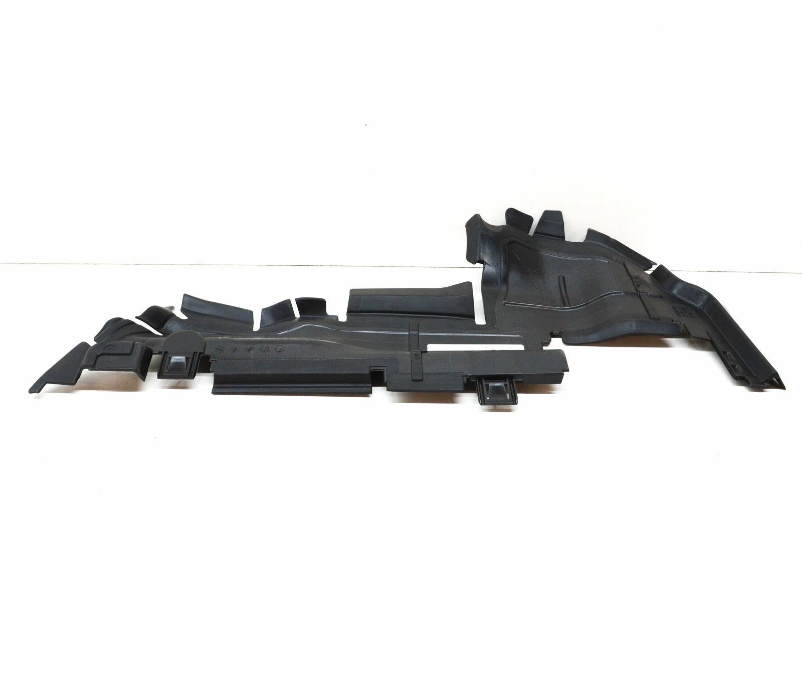 NEW AUDI A5 8W6 FRONT RADIATOR RIGHT SIDE AIR DUCT 8W6121284AR ORIGINAL