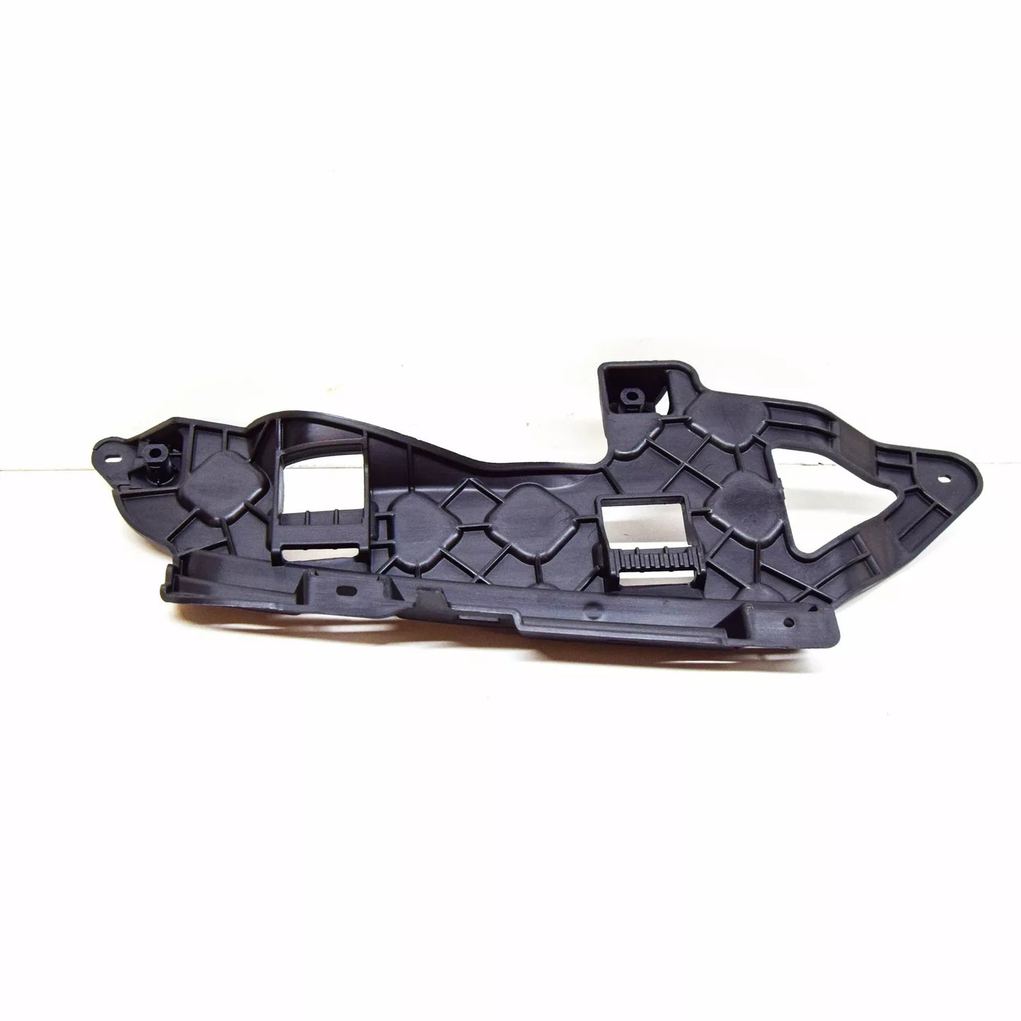 NEW MERCEDES-BENZ E W212 AMG LEFT TAIL PIPE TRIM BRACKET A2128856714 ORIGINAL