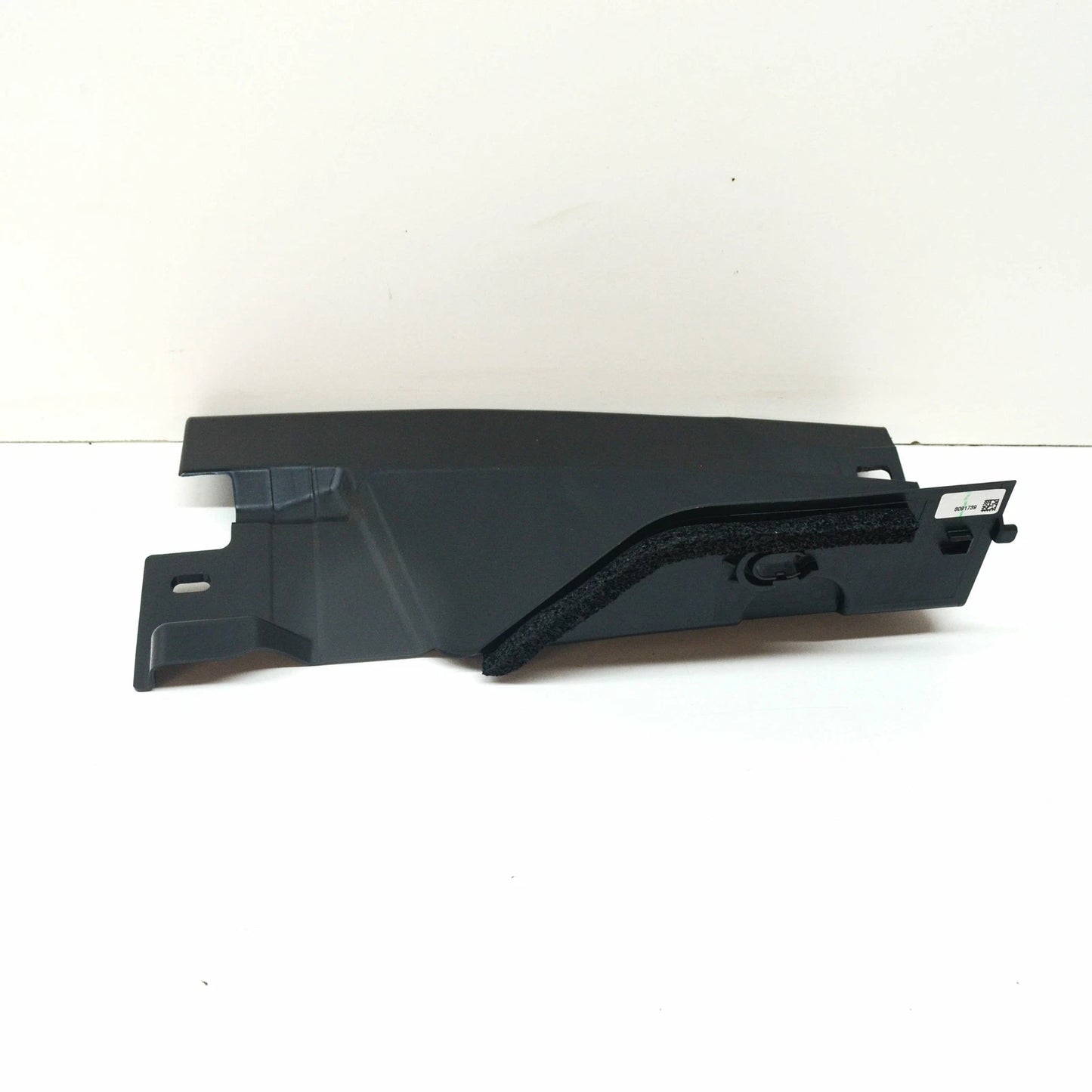 NEW BMW X7 G07 M REAR BUMPER LEFT SUPPORT COVER TRIM 51128091739 ORIGINAL