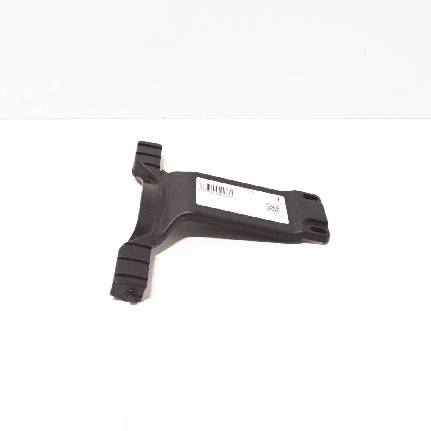 NEW MERCEDES-BENZ CLK C209 RADIATOR GRILLE BRACKET A2098880090 ORIGINAL