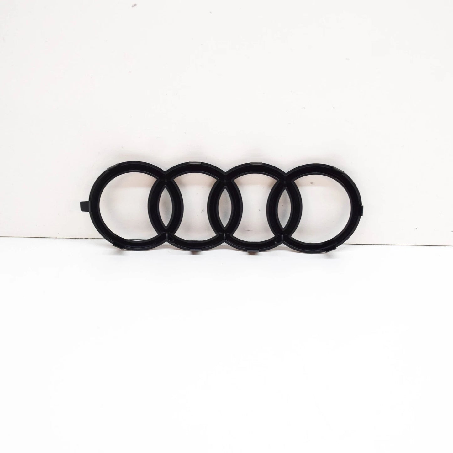 NEW AUDI A4 B9 FRONT RADIATOR GRILLE EMBLEM BADGE 8J0853605BT94