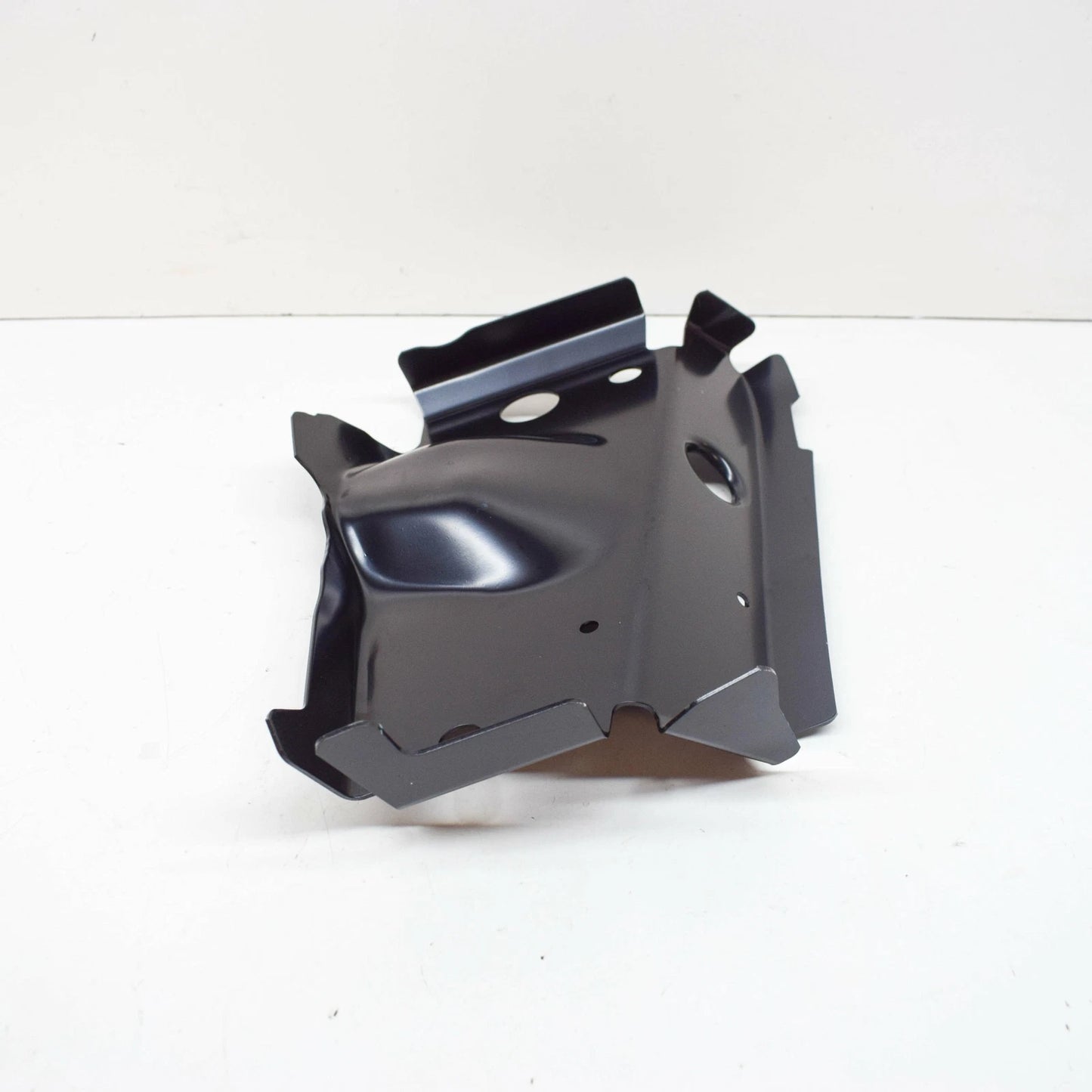 NEW AUDI A4 B9 FRONT CENTER RIGHT FLOOR PAN REINFORCEMENT 8W0803698