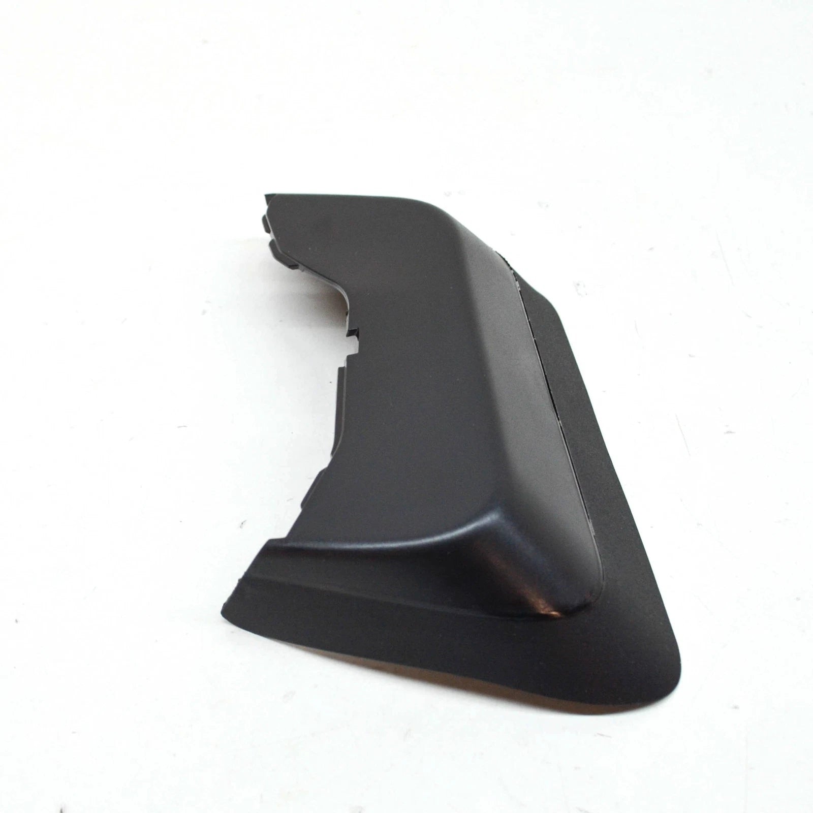 NEW AUDI Q8 REAR LEFT TAILLIGHT COVER TRIM ON LIFTGATE 4M8945255 ORIGINAL