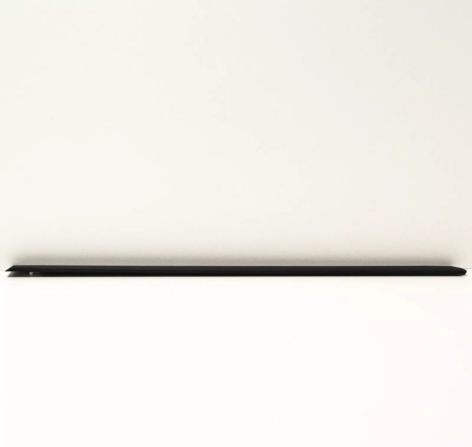 NEW BMW 5 E34 REAR RIGHT DOOR MOULDING 51131934182 1934182 ORIGINAL