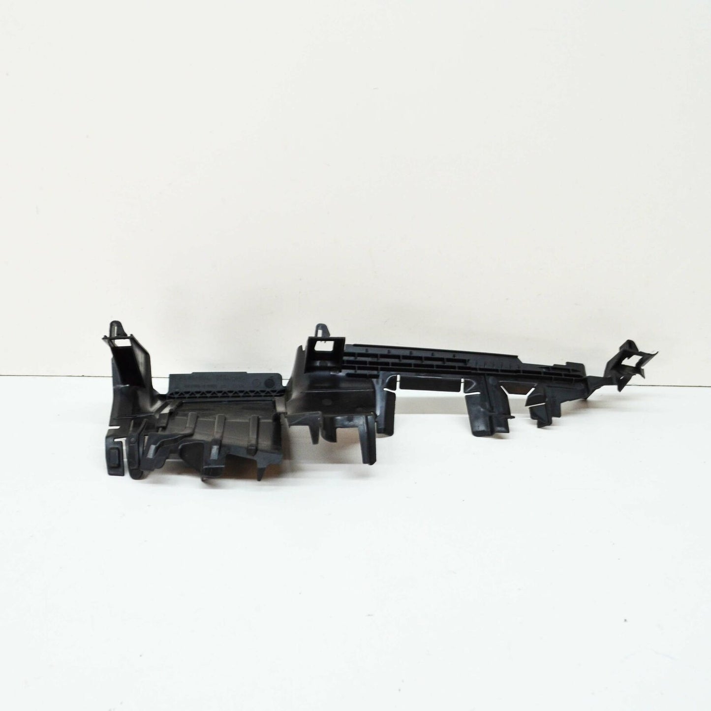 NEW VOLKSWAGEN GOLF MK7 5G FRONT RIGHT RADIATOR AIR BAFFLE 5G0121284N ORIGINAL