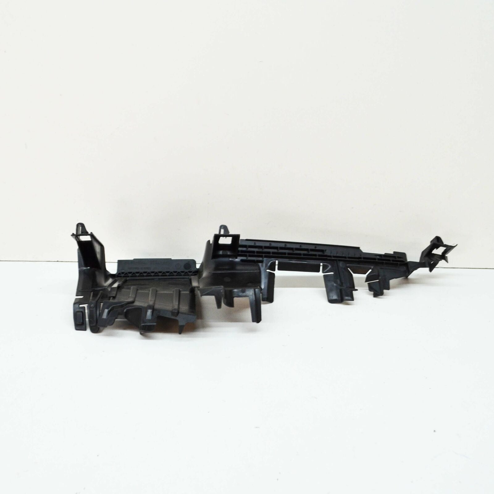 NEW VOLKSWAGEN GOLF MK7 5G FRONT RIGHT RADIATOR AIR BAFFLE 5G0121284N ORIGINAL