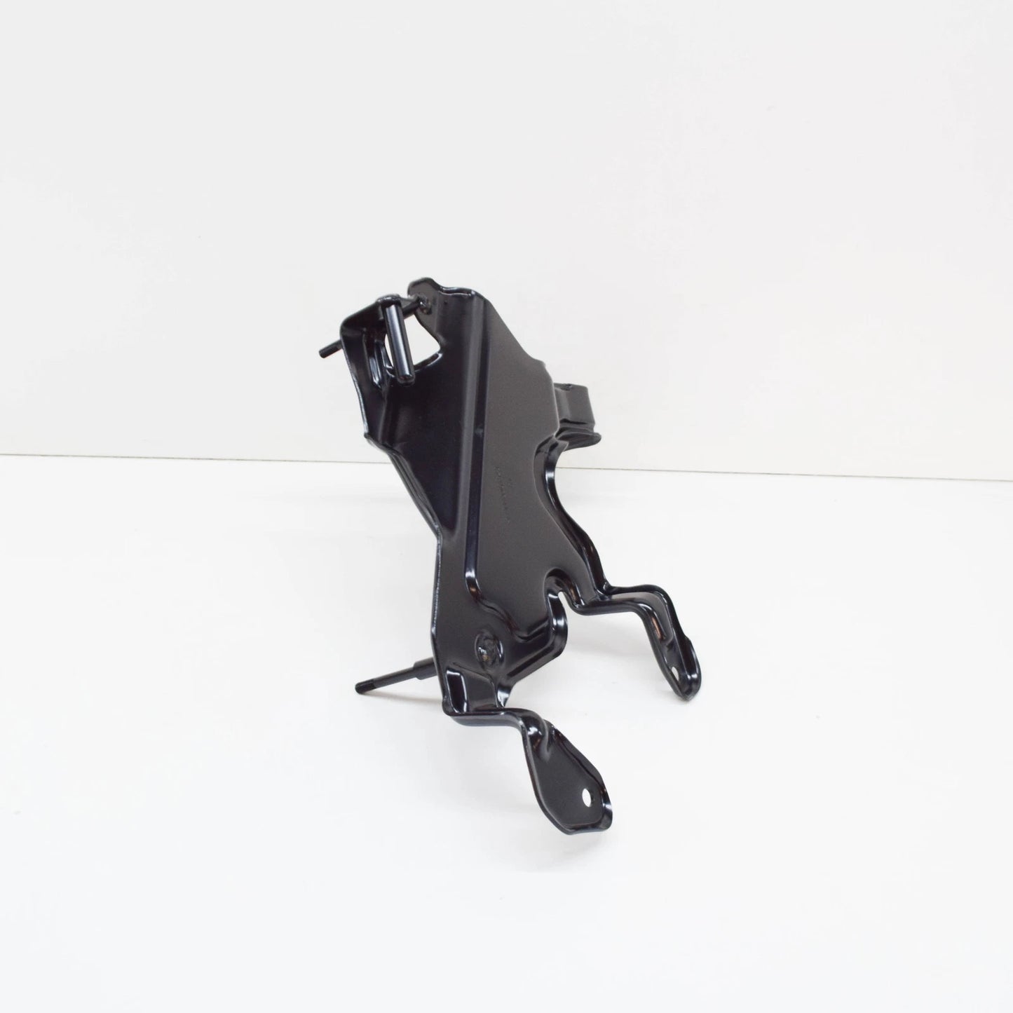 NEW MERCEDES-BENZ E W211 COMPRESSOR BRACKET A2113201843 ORIGINAL