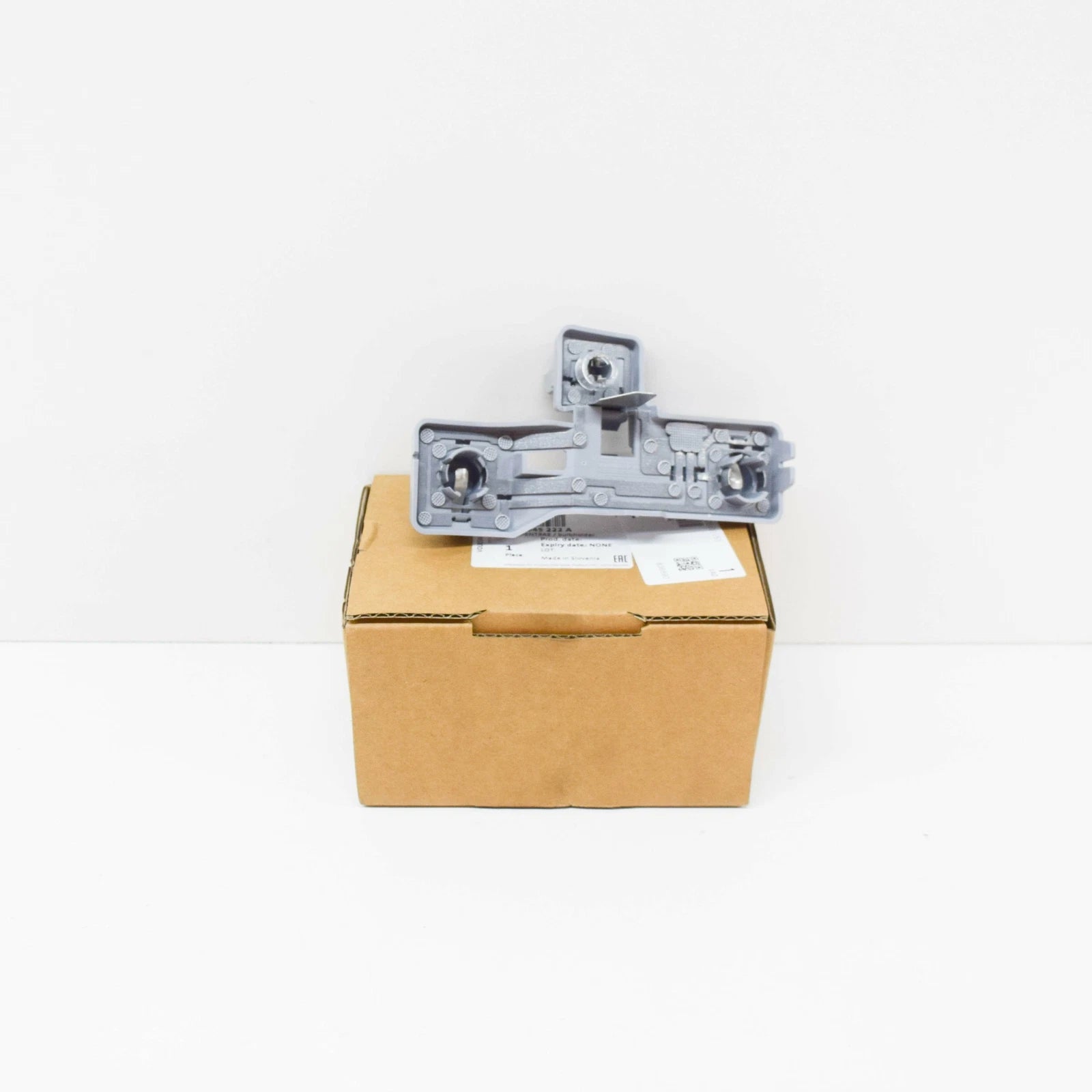 NEW AUDI A6 C7 REAR RIGHT INNER TAILLIGHT BULB CARRIER 4G9945222A