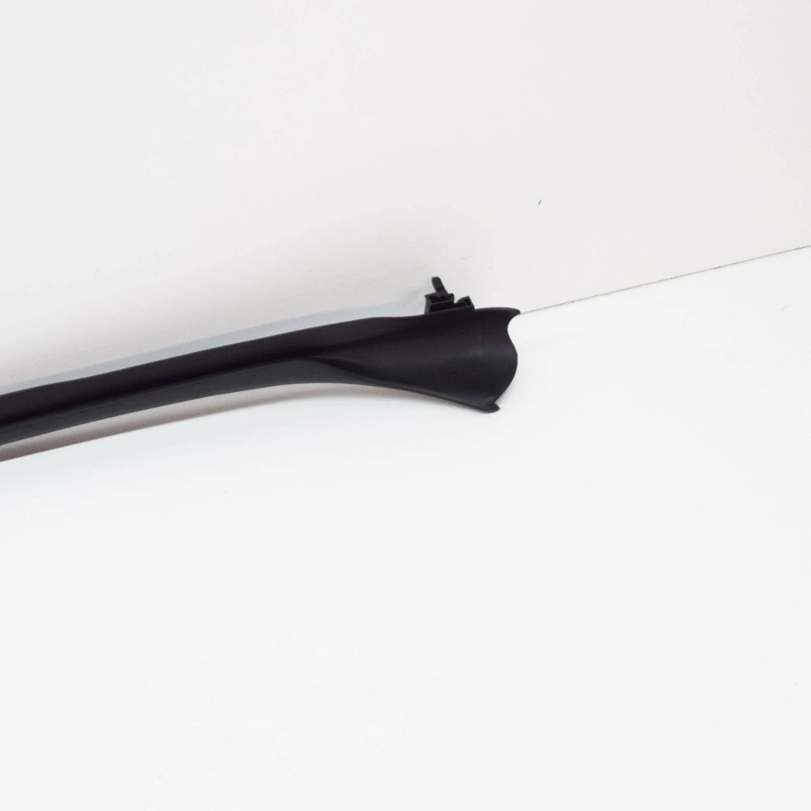 NEW VOLKSWAGEN GOLF MK6 WINDSHIELD RIGHT SIDE END TRIM 5K0854320C5AP ORIGINAL