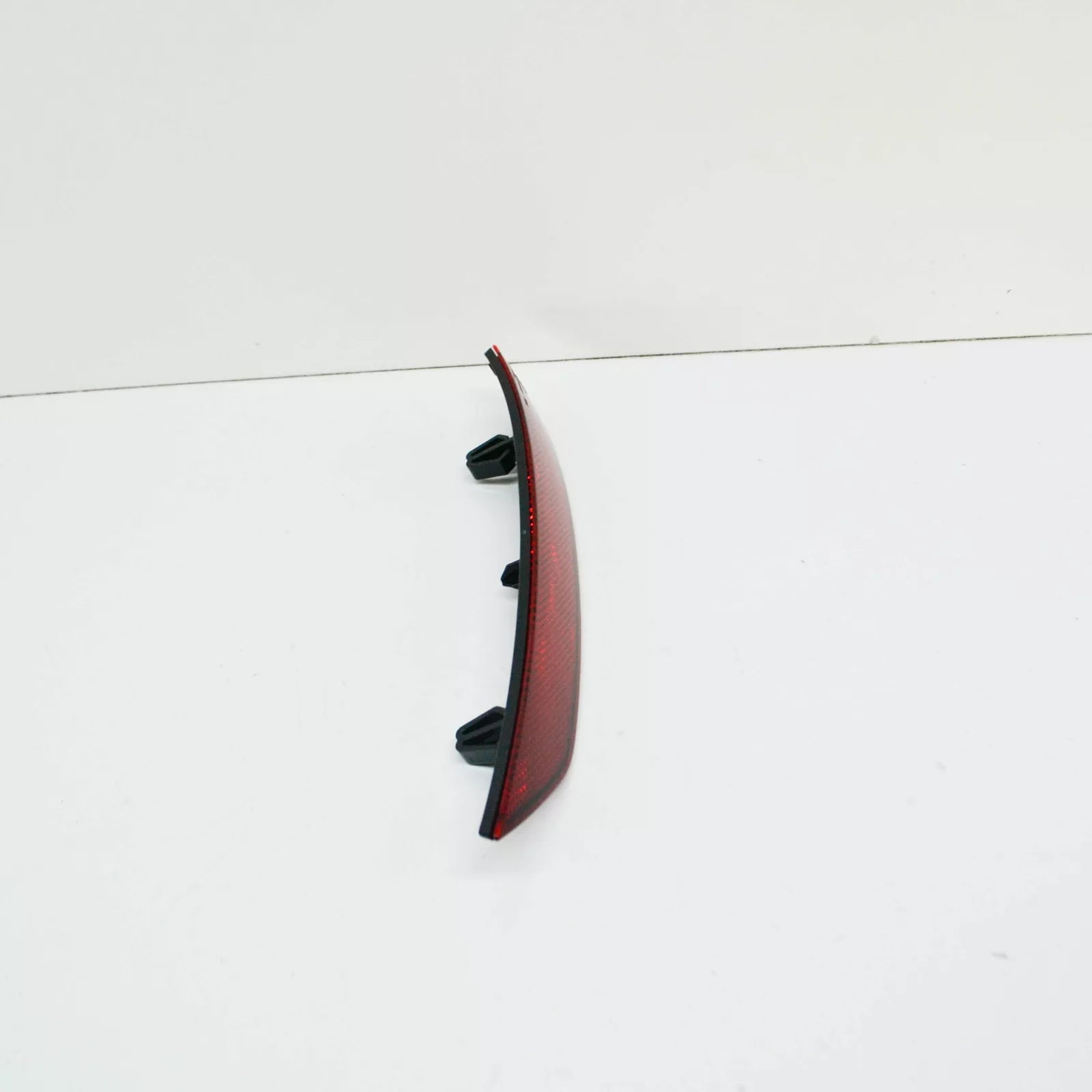 NEW AUDI Q2 REAR LEFT BUMPER LIGHT REFLECTOR 81A945105 ORIGINAL