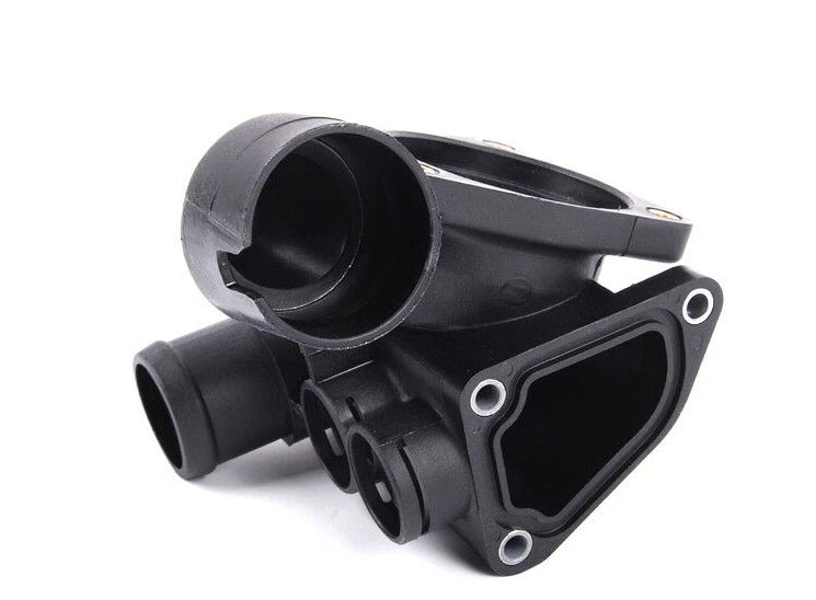 NEW AUDI A3 8P COOLANT REGULATOR HOUSING 022121117C