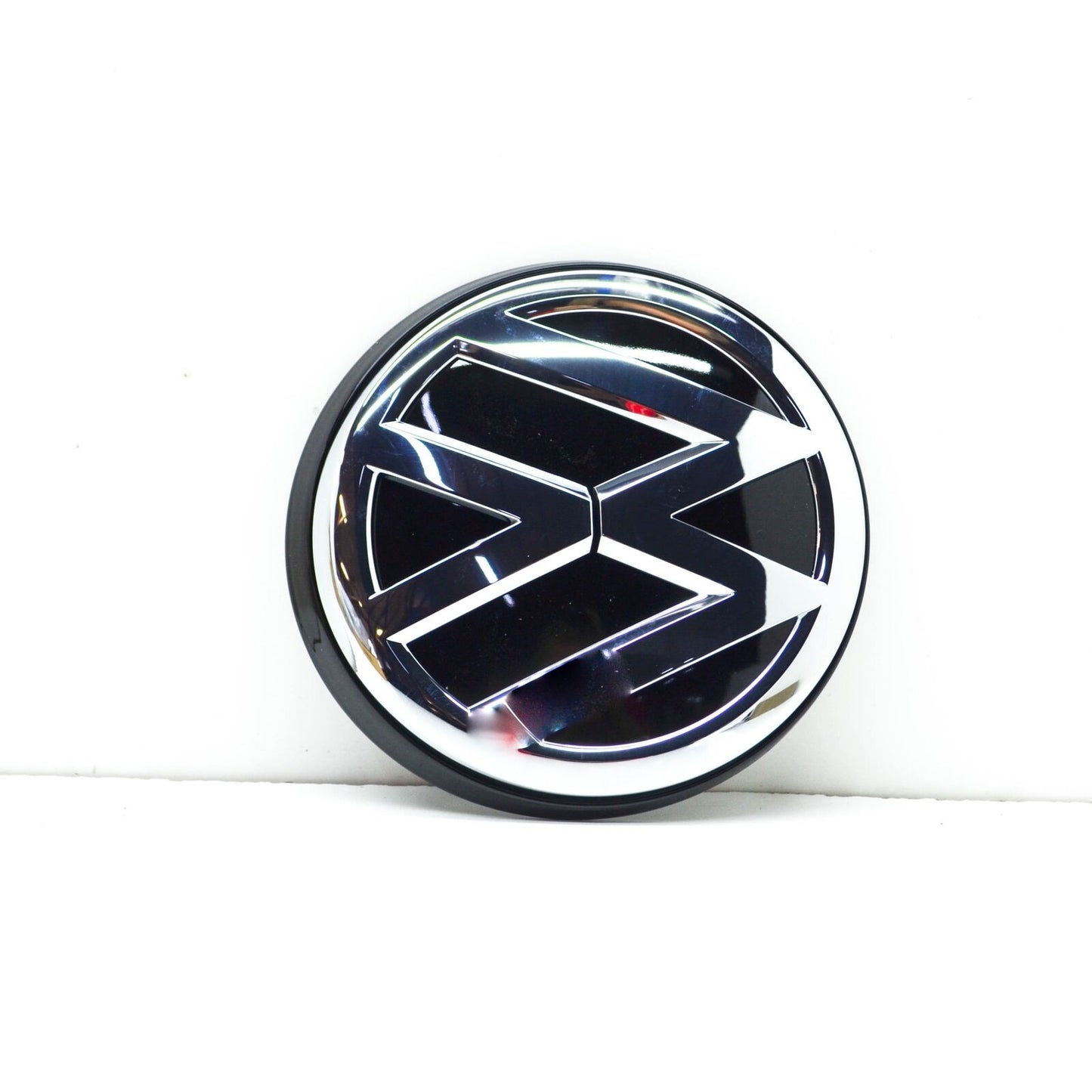 NEW VW GOLF MK7 5G FRONT BUMPER RADIATOR GRILLE EMBLEM 5GE853719A041 ORIGINAL