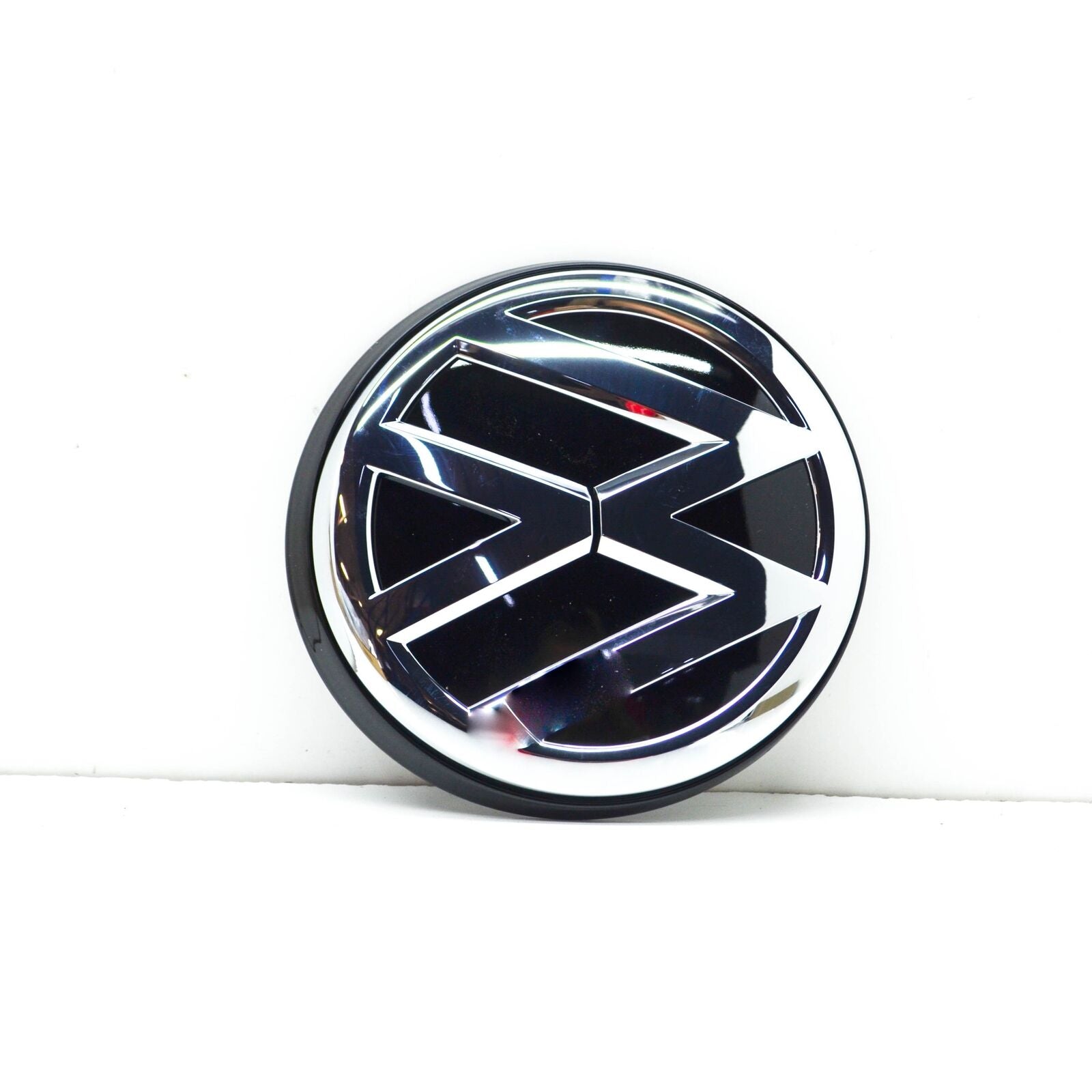 NEW VW GOLF MK7 5G FRONT BUMPER RADIATOR GRILLE EMBLEM 5GE853719A041 ORIGINAL