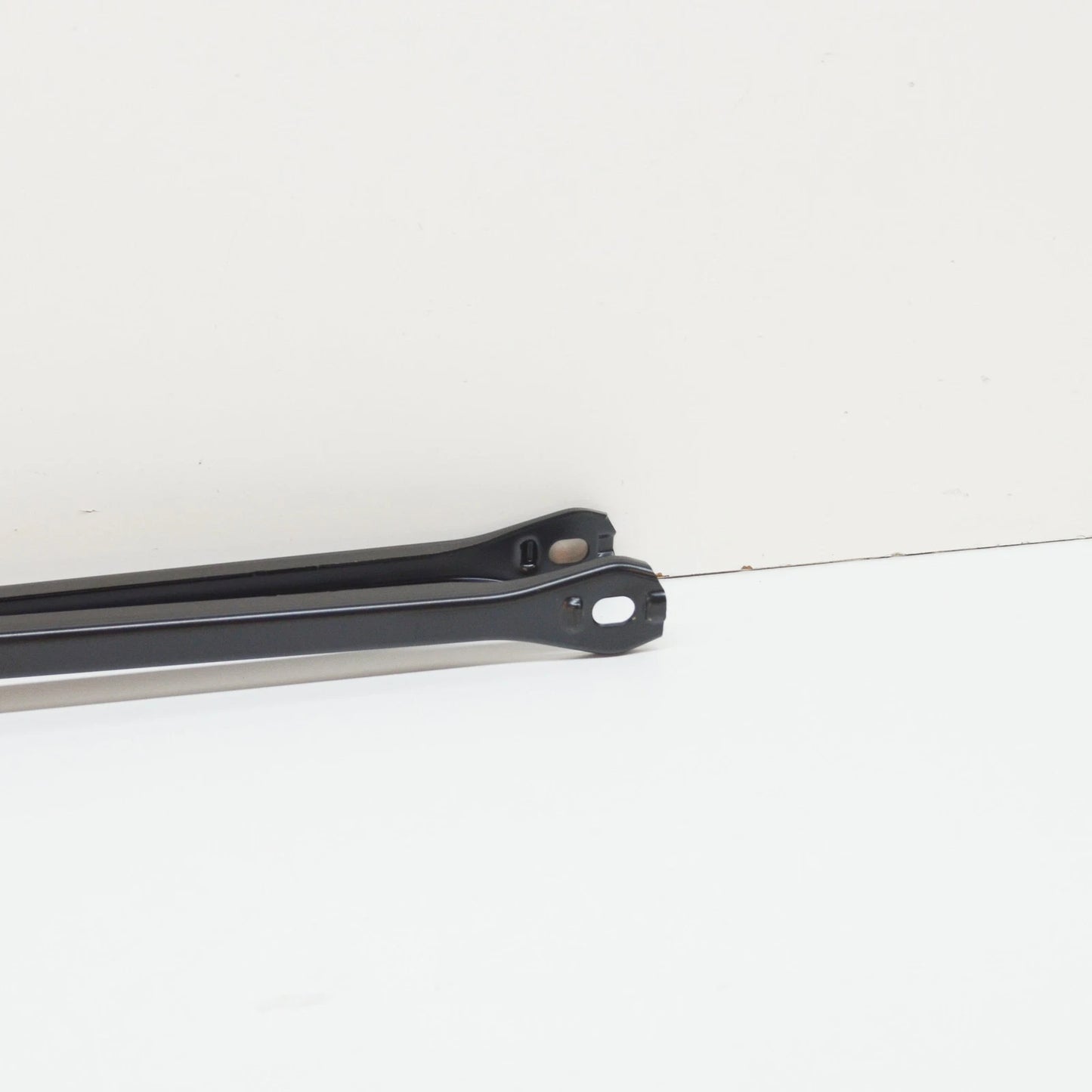 NEW BMW X3 E83 REAR LOWER CONTROL ARM 33303411651 3411651 ORIGINAL