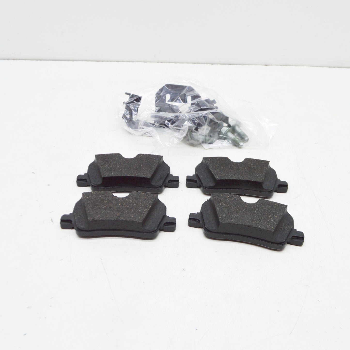 new bmw 3 g20 rear brake pads 34208844393 8844393 original
