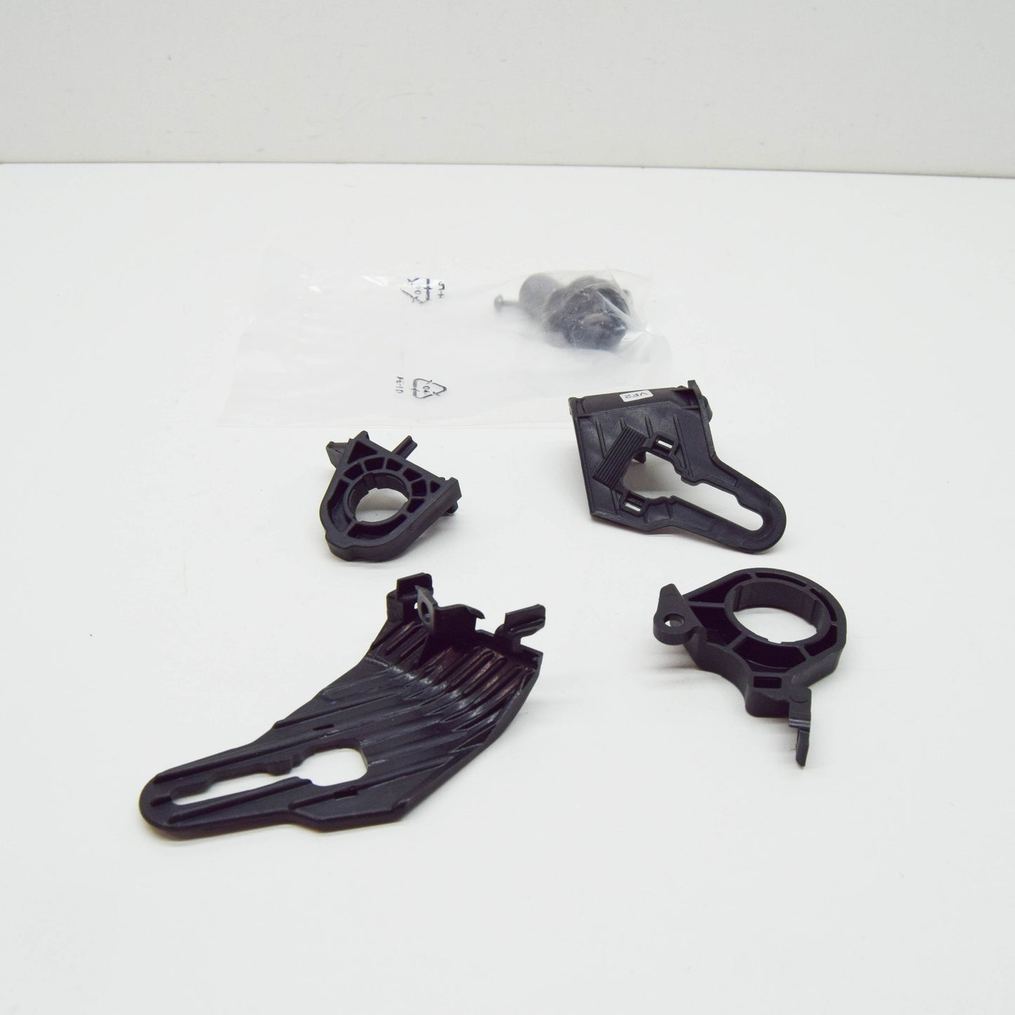 NEW AUDI A1 SPORTBACK GB FRONT RIGHT HEADLIGHT REPAIR BRACKET 82A998122 ORIGINAL