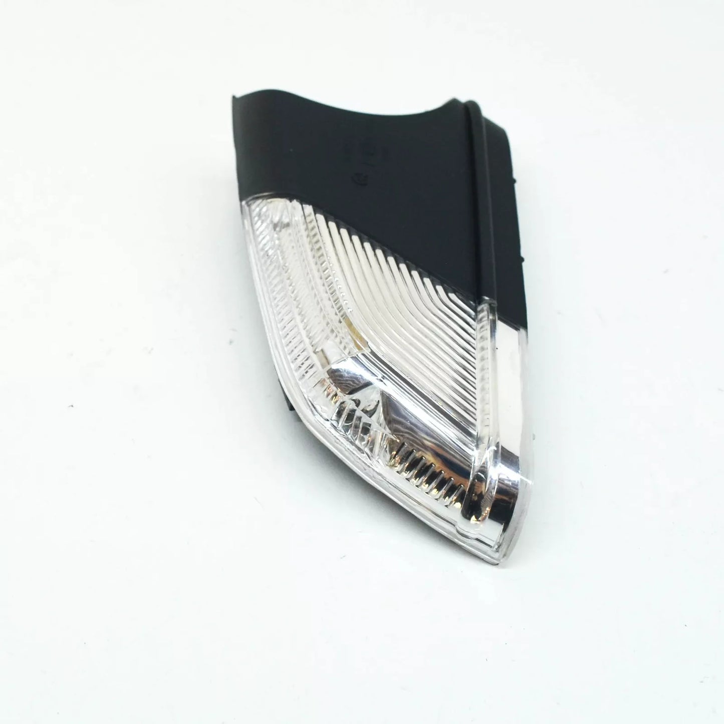 NEW VW POLO 9N MK4 FRONT RIGHT DOOR MIRROR TURN INDICATOR 1Z0949102C