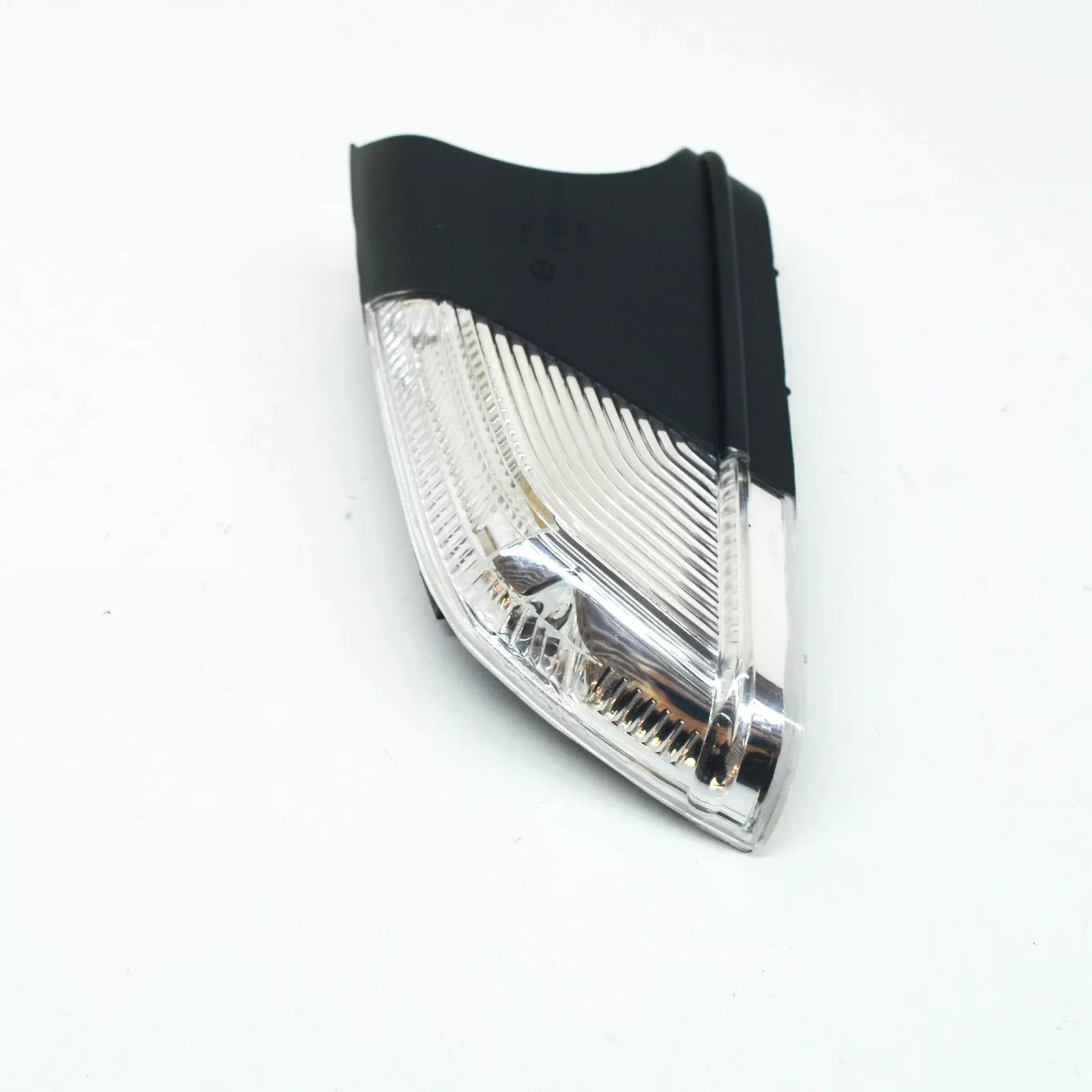 NEW VW POLO 9N MK4 FRONT RIGHT DOOR MIRROR TURN INDICATOR 1Z0949102C