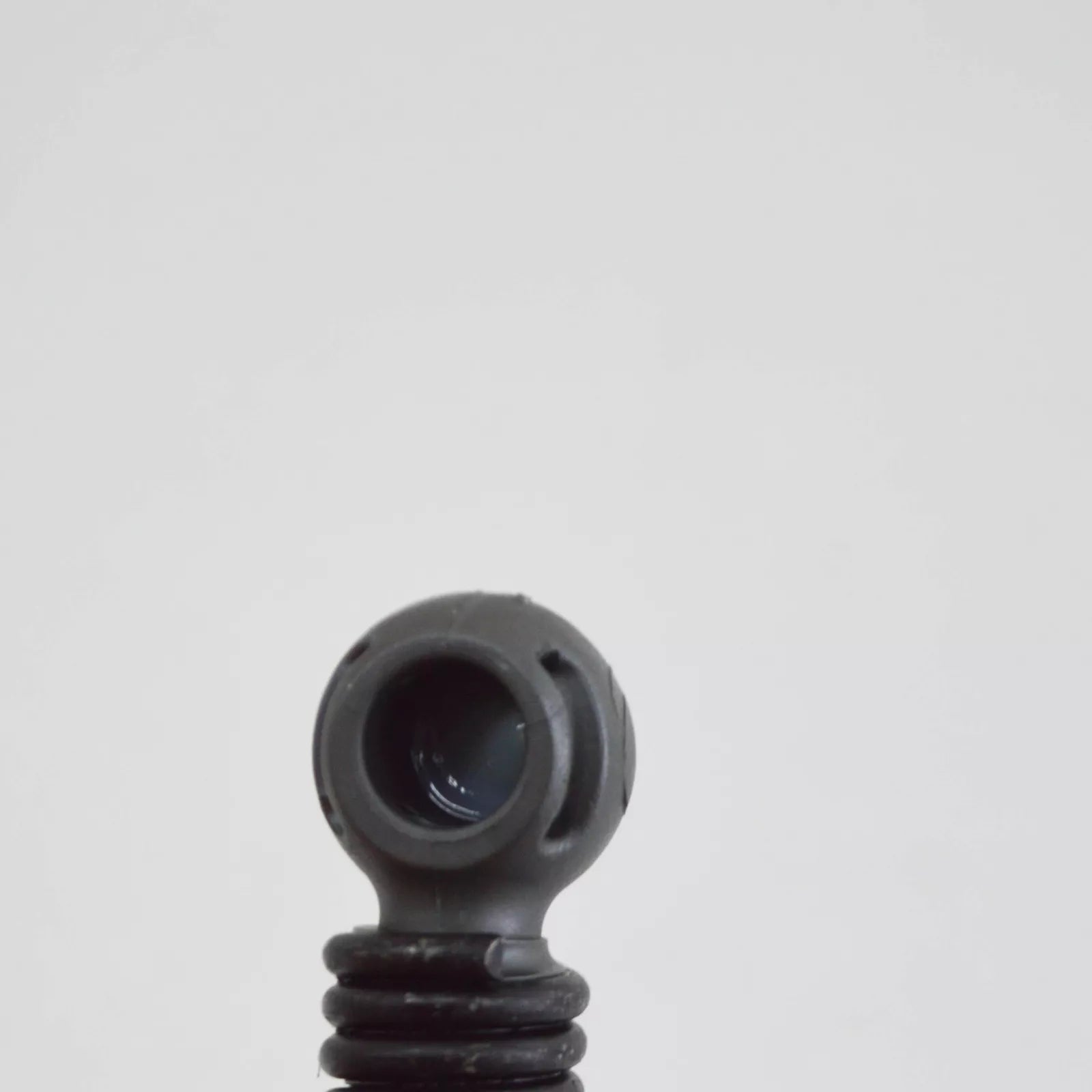 NEW MERCEDES-BENZ SLK R172 REAR LEFT SIDE LEDGE SPRING LINK A1723300139 ORIGINAL