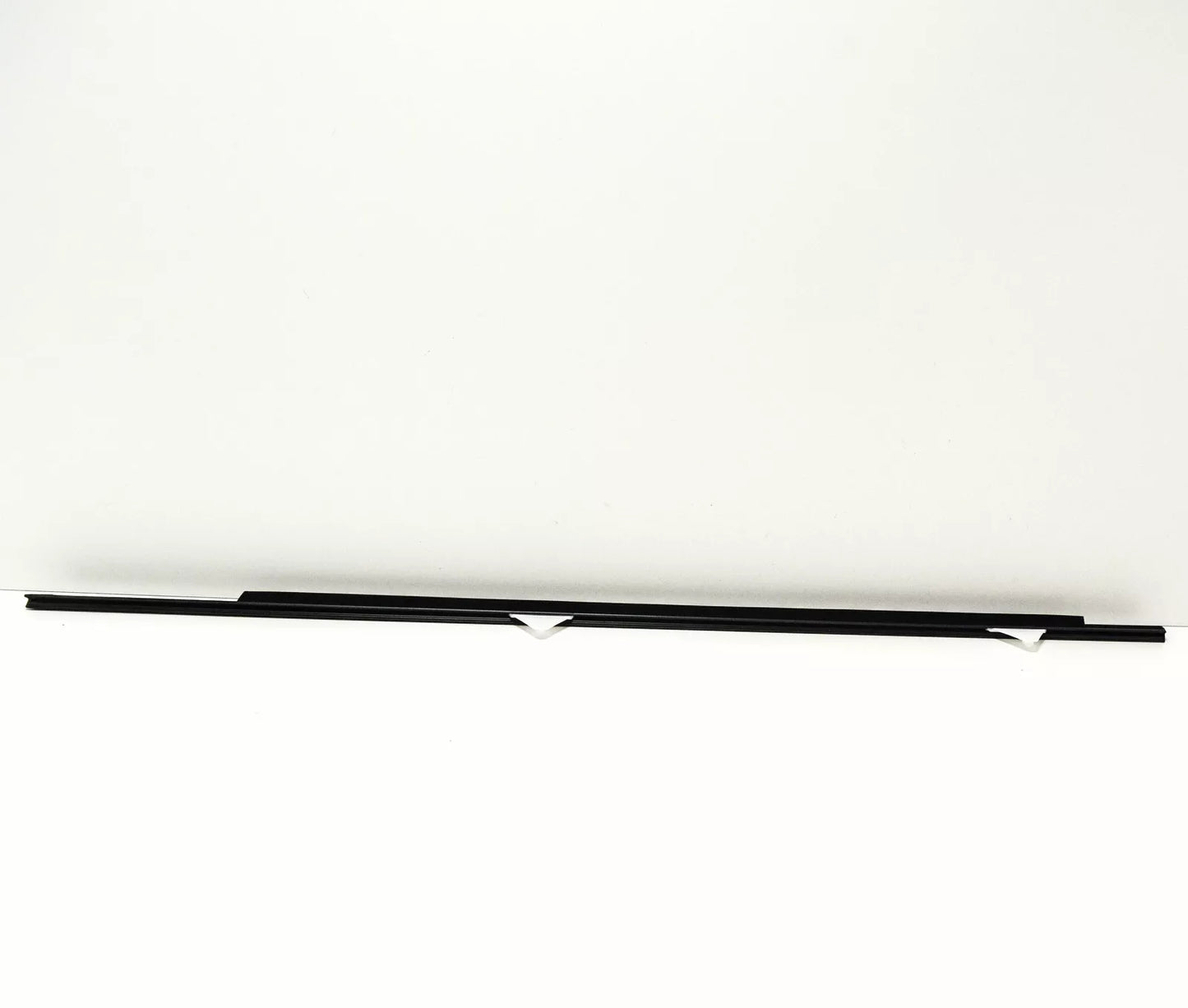 NEW AUDI A3 8P FRONT RIGHT OUTER WINDOW APERTURE SEAL 8P4837478A