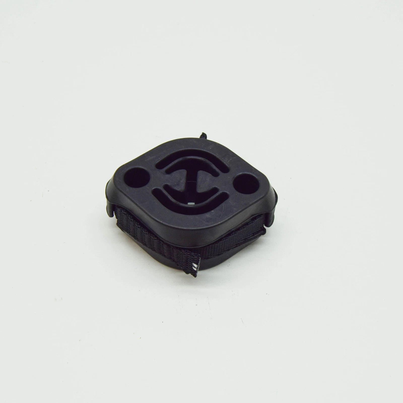 NEW AUDI A4 B9 EXHAUST SILENCER BRACKET RETAINING RING 4M0253147C ORIGINAL