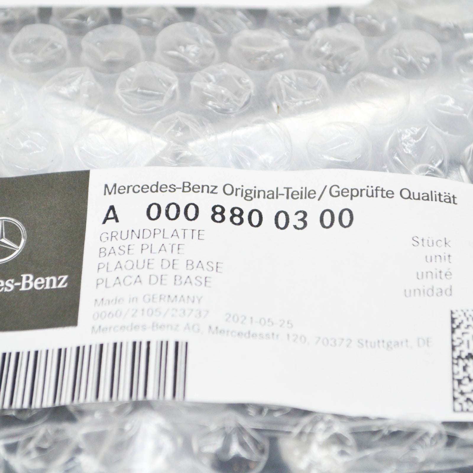 NEW MB GLC X253 FRONT BUMPER RADIATOR GRILLE STAR EMBLEM A0008800300 ORIGINAL