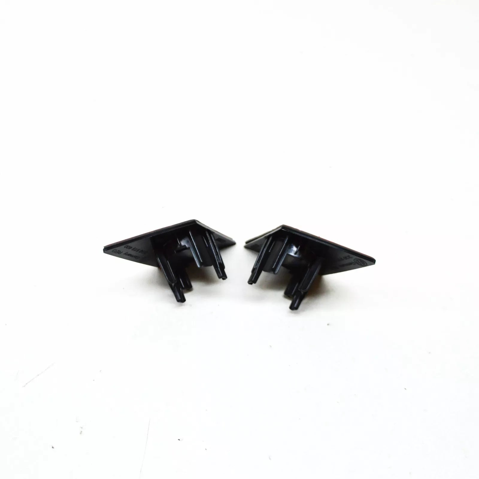 NEW VOLKSWAGEN PASSAT B8 FRONT BUMPER PDC SENSOR KIT 3G0998494GRU ORIGINAL