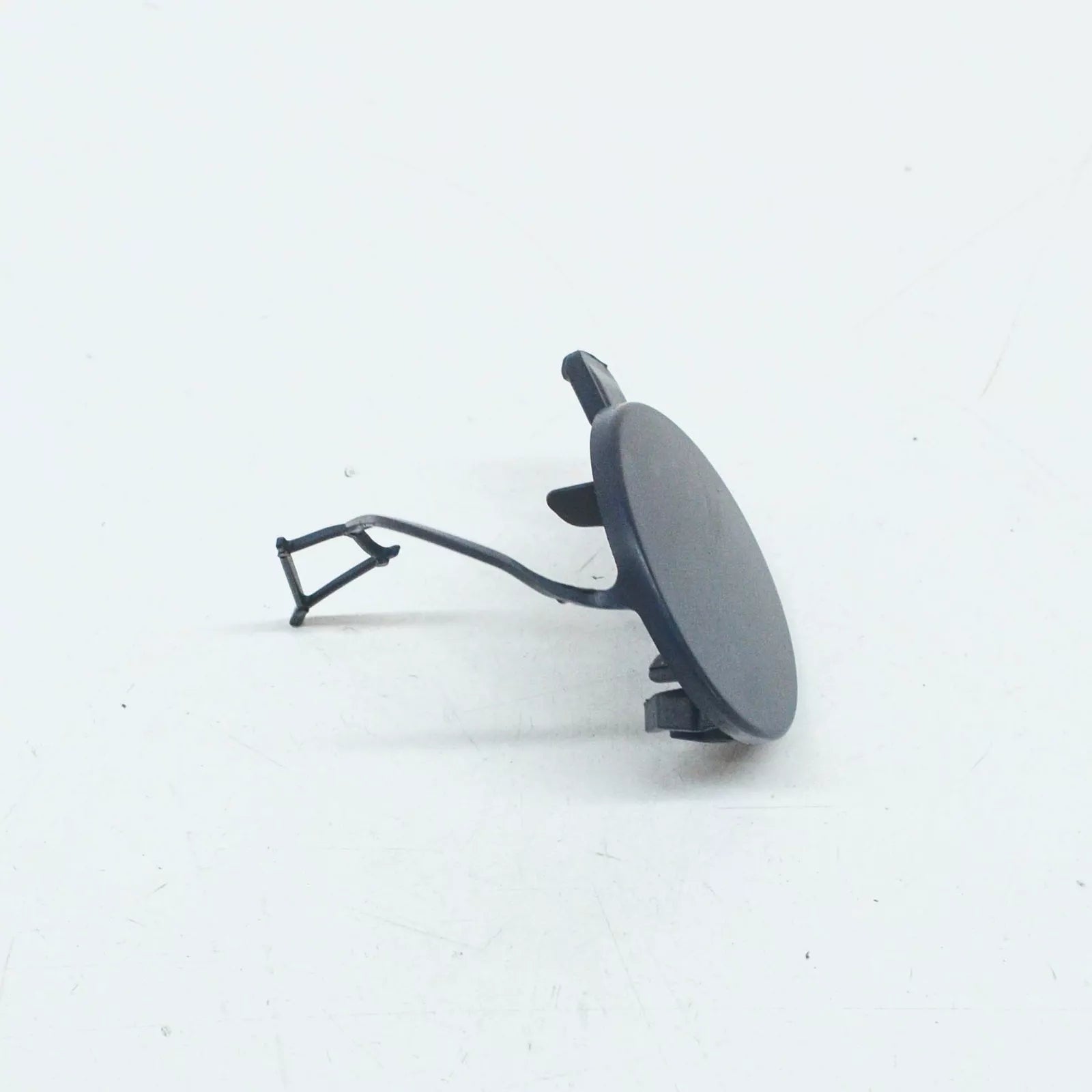 NEW VOLKSWAGEN E-GOLF MK7 5G FRONT BUMPER TOW HOOK EYE CAP 5G0807241BGRU