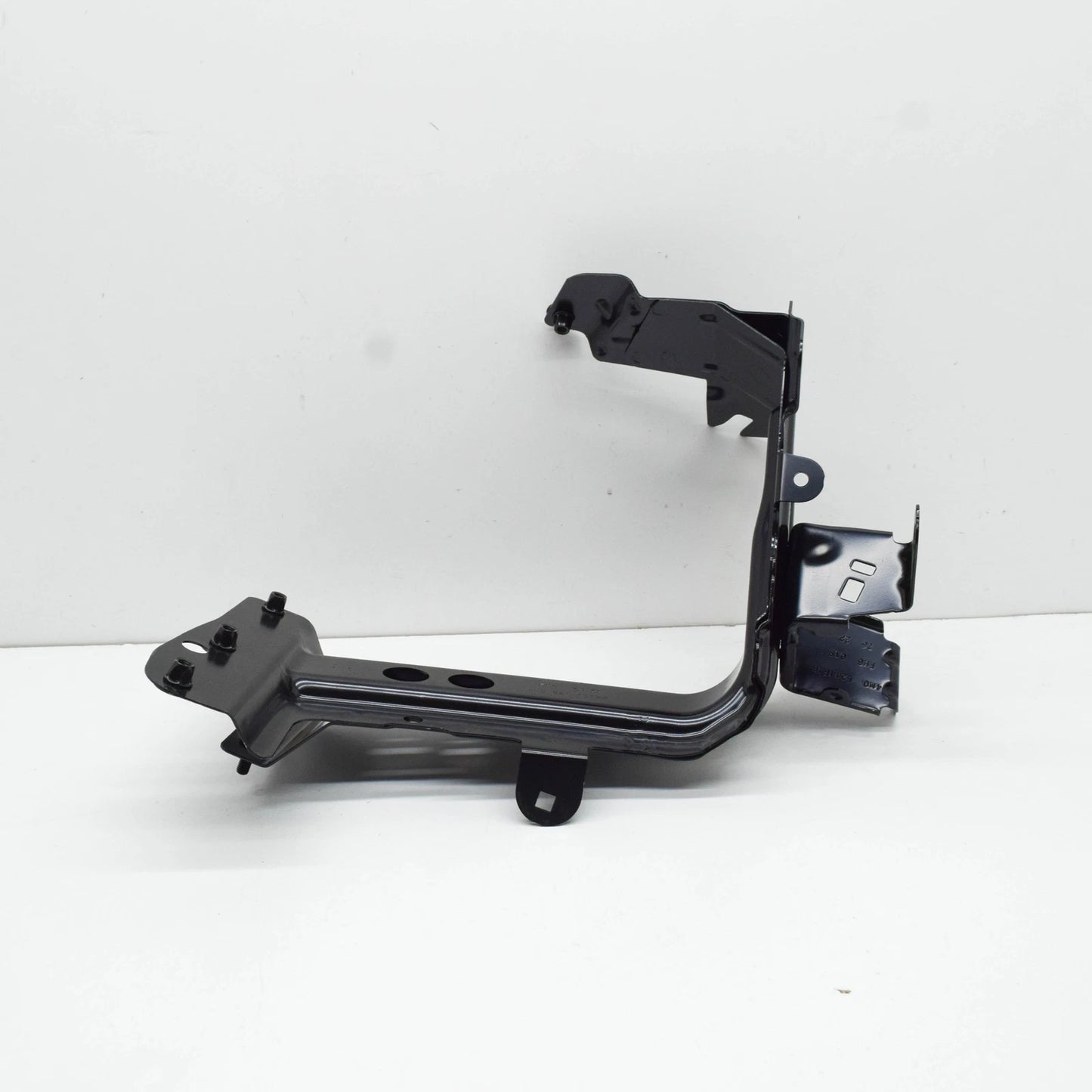 NEW AUDI Q7 4M FRONT LEFT FENDER WING HOLDER BRACE 4M0821131F