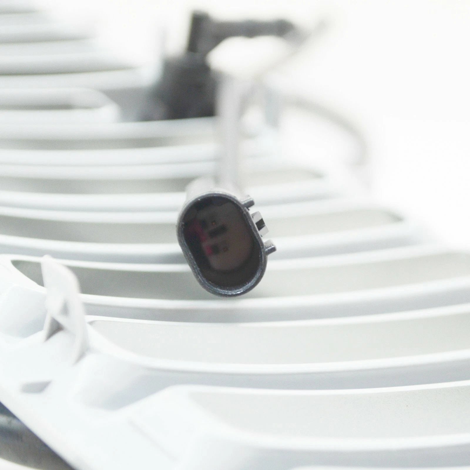 NEW BMW X5 E53 HOOD VENT TITANIUM GRILLE RIGHT 51137124824 ORIGINAL