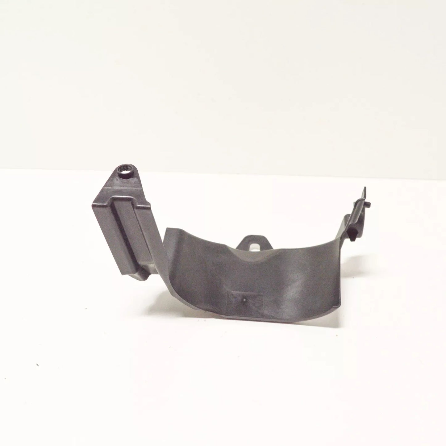 NEW BMW 1 F21 ALTERNATOR COVER 51757465335 7465335 ORIGINAL