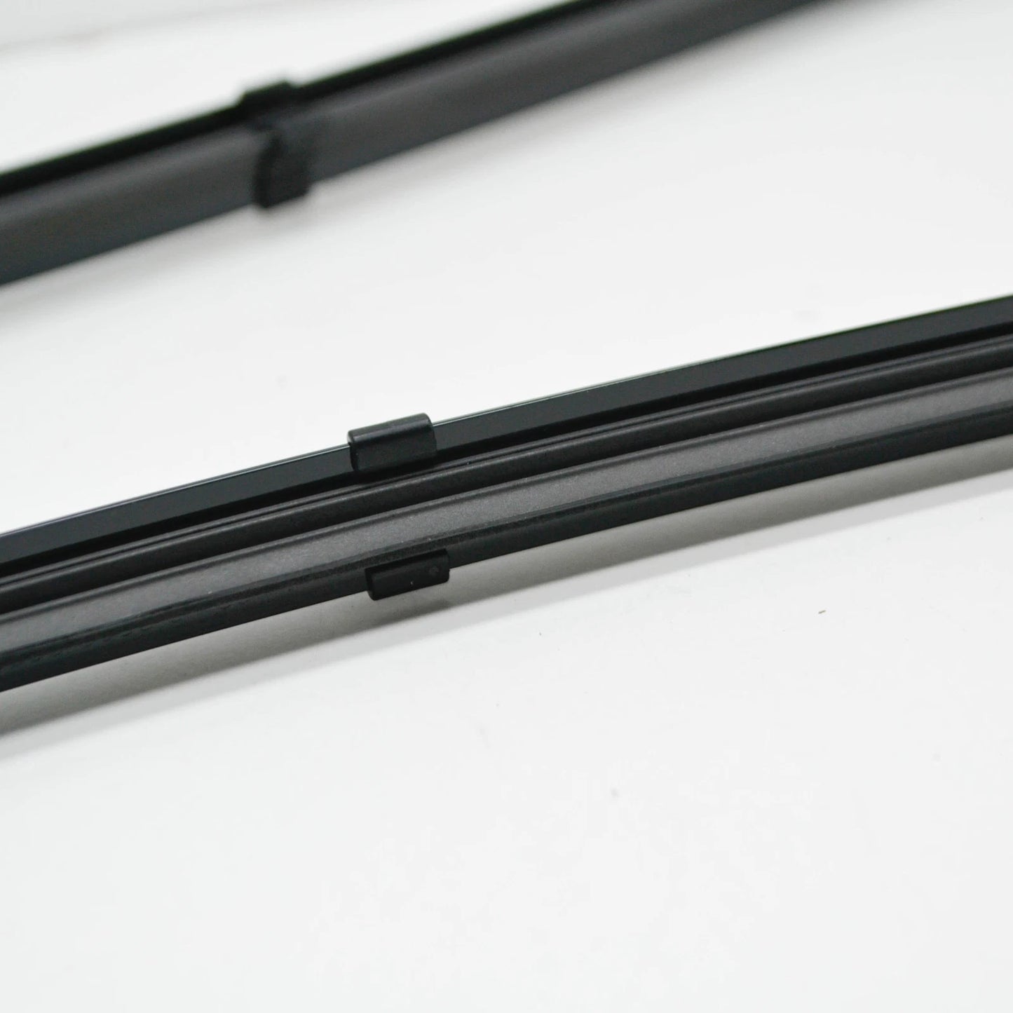NEW AUDI A8 4E FRONT WINDSCREEN WIPER BLADES SET AERO LHD 4E0998002