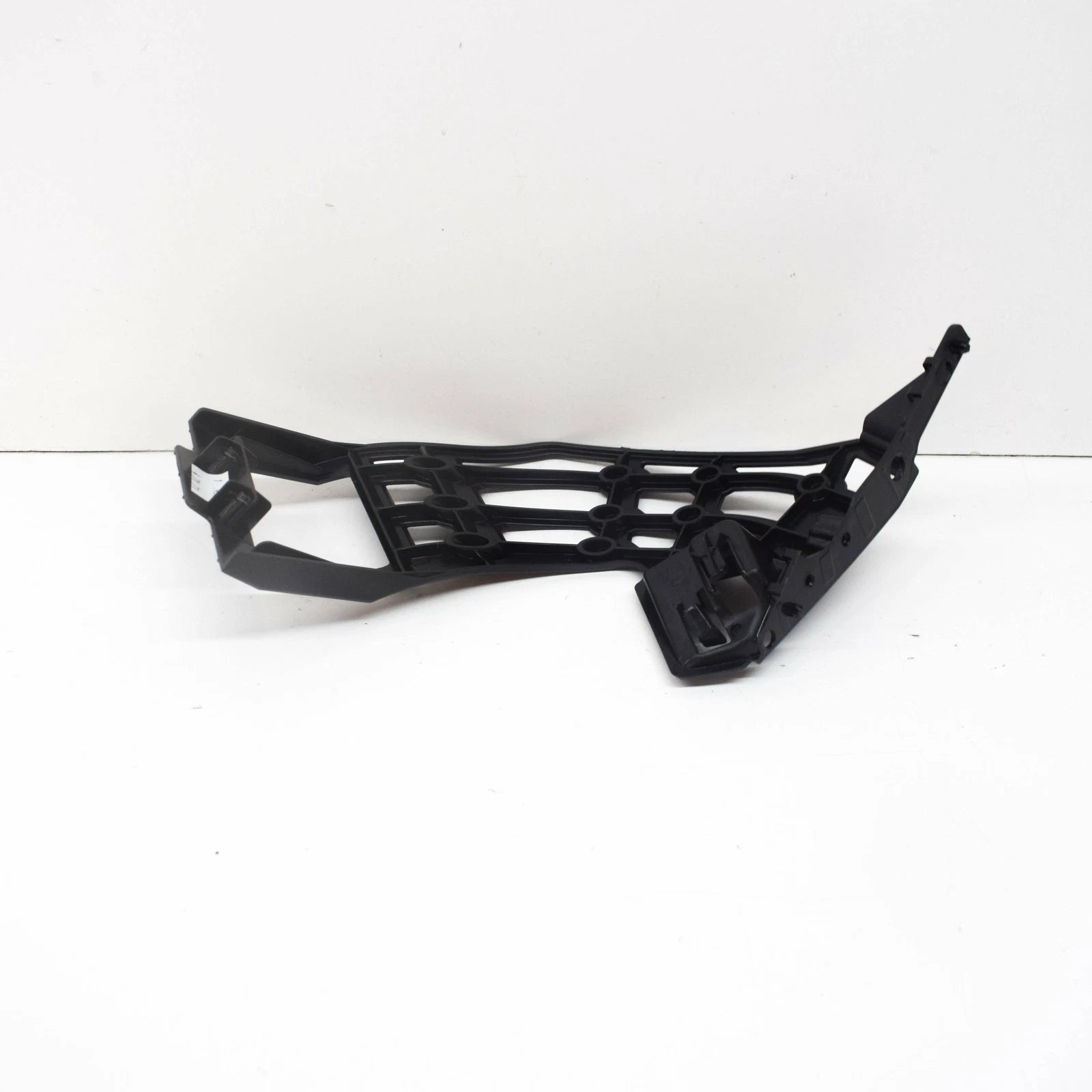 NEW BMW X7 G07 FRONT RIGHT BUMPER BRACKET 7458364 51117458364 ORIGINAL