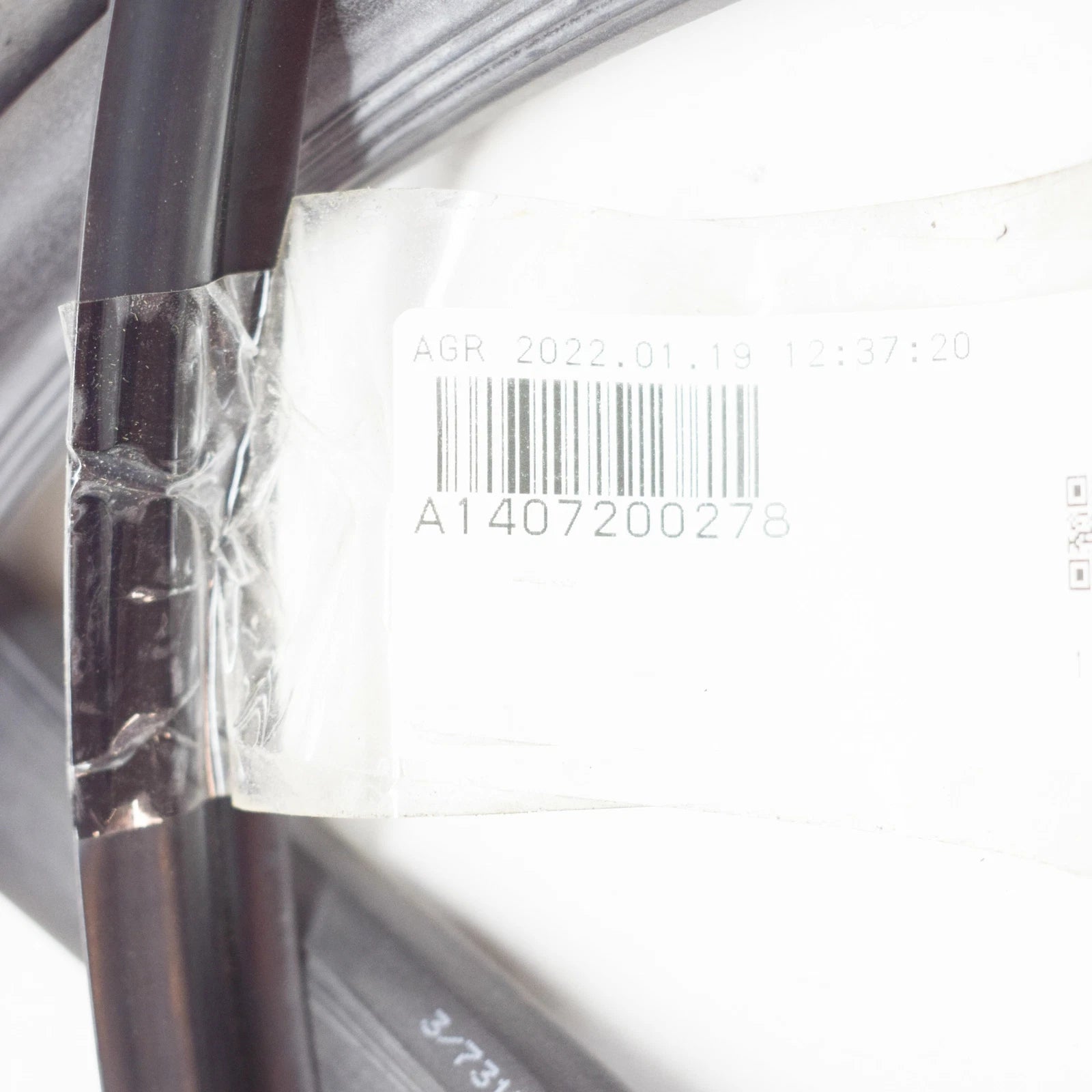 NEW MERCEDES-BENZ S-CLASS W140 WEATHERSTRIP RIGHT FRONT DOOR A1407200278