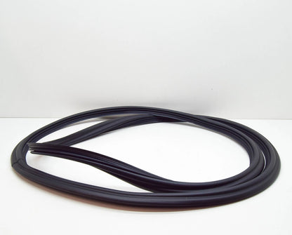 NEW VW GOLF VII VARIANT BA5, BV5 BOOTLID SEAL RUBBER 5G6827705E ORIGINAL