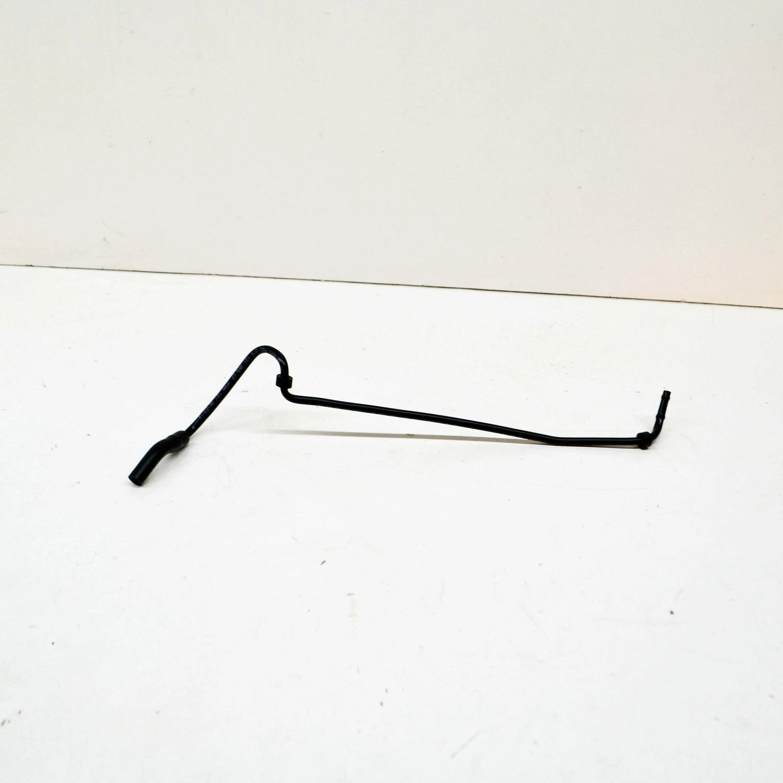 NEW AUDI A7 SPORTBACK 4G LEFT VACUUM TUBE 079131055CP ORIGINAL