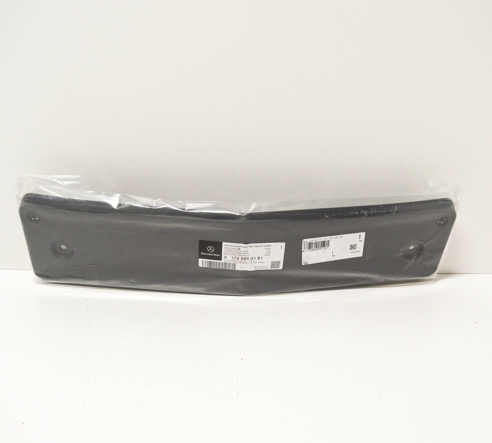 NEW MERCEDES BENZ A W176 FRONT NUMBER LICENSE PLATE HOLDER A1768850181 ORIGINAL