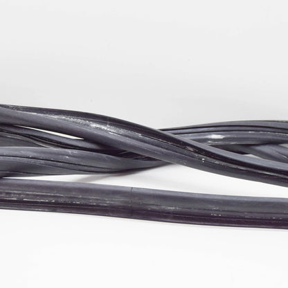 NEW BMW 6 E24 COUPE REAR BACK WINDOW WEATHERSTRIP 51311839116 1839116 ORIGINAL
