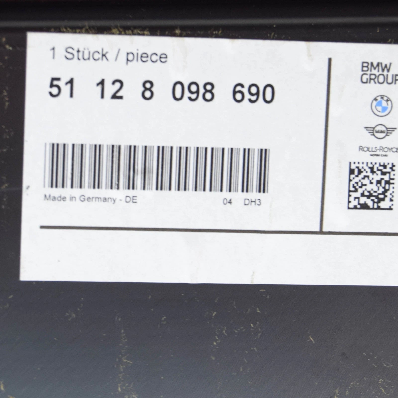 NEW BMW M5 F90 REAR RIGHT BUMPER BRACKET 51128098690 ORIGINAL