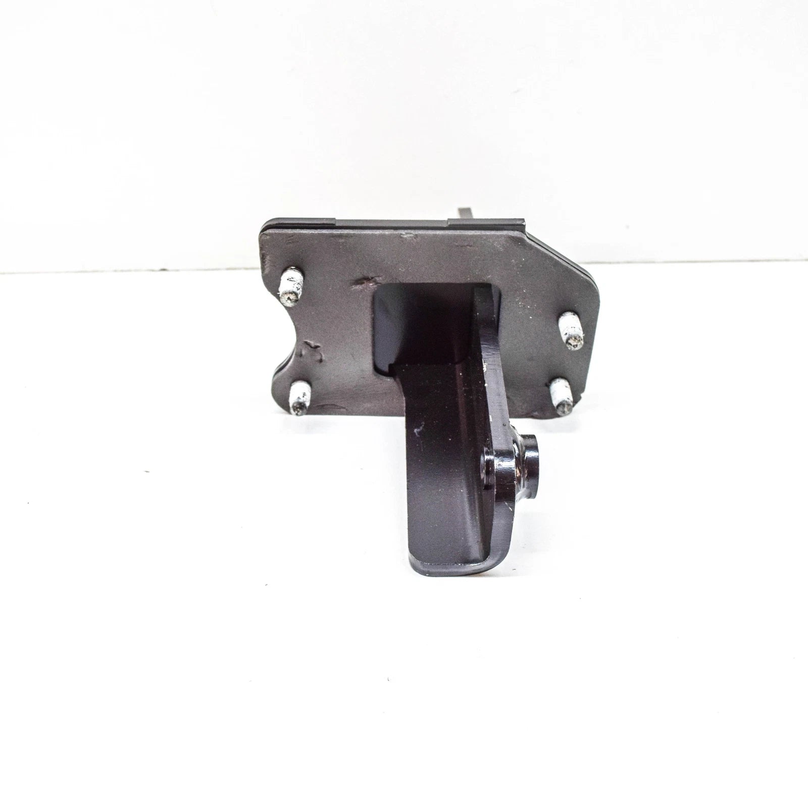 NEW MERCEDES-BENZ C W205 TRAILER COUPLING LEFT REINFORCEMENT A2056100125