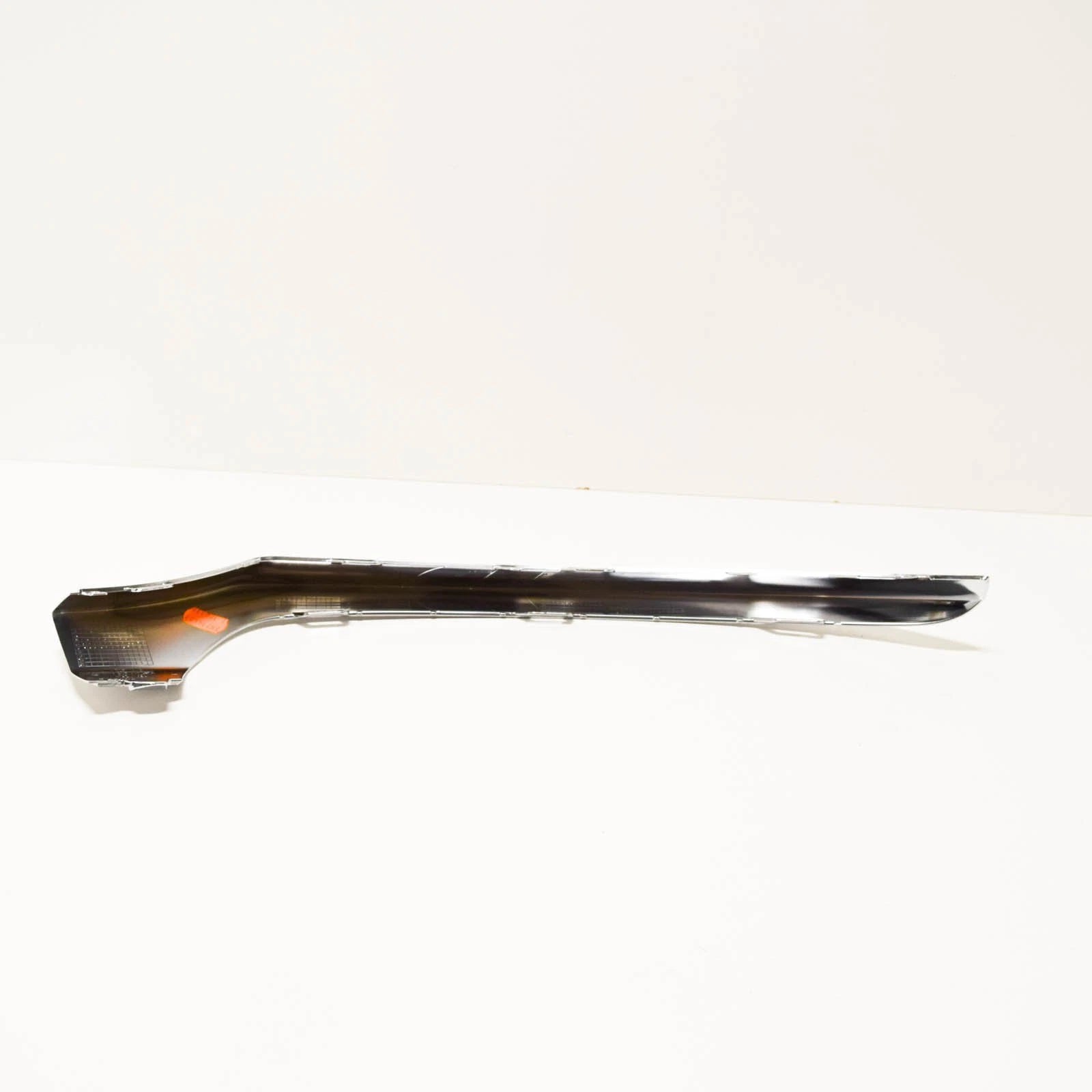 NEW MERCEDES-BENZ C W205 FRONT BUMPER LEFT SIDE MOLDING A2058851900