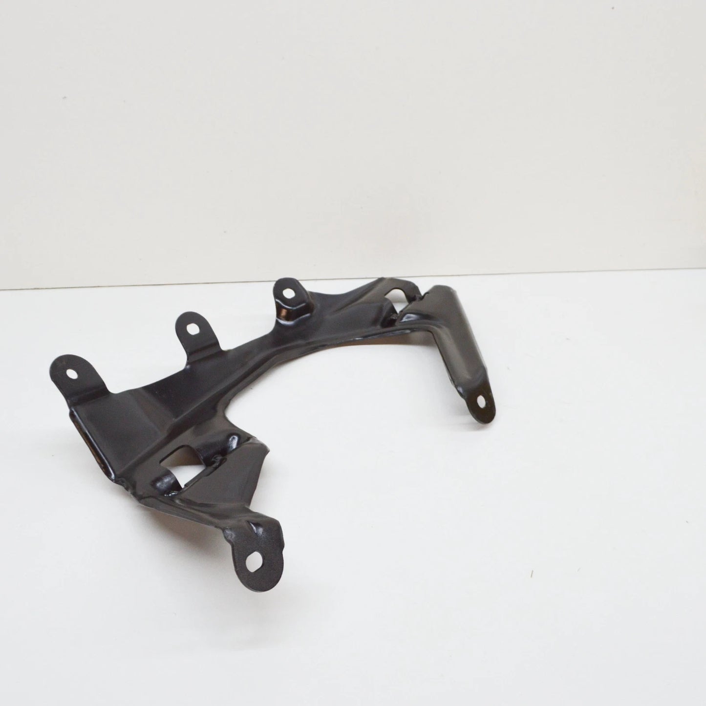 NEW MERCEDES-BENZ ML W163 FOLDING SEAT RIGHT CONSOLE BRACKET A1639300230