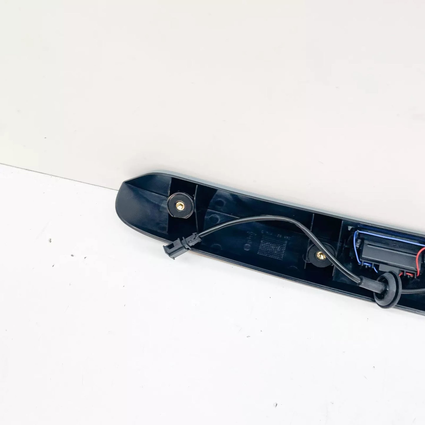 NEW VW CADDY 2K REAR BACK DOOR GRIP MOLDING 2K5827574S9B9