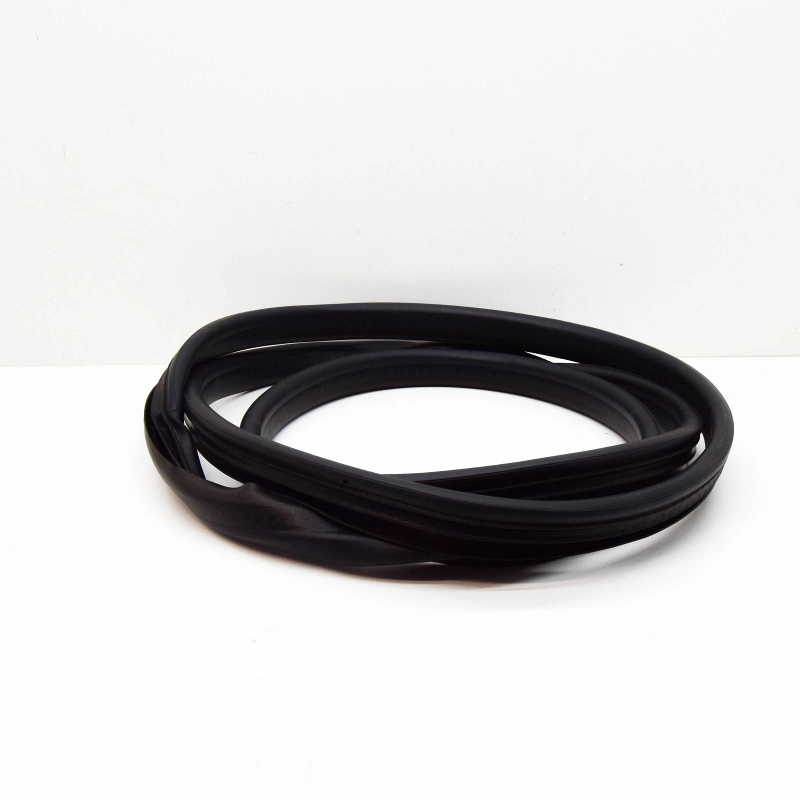 NEW MERCEDES-BENZ VITO W447 REAR END DOOR SEALING A4477410000 ORIGINAL