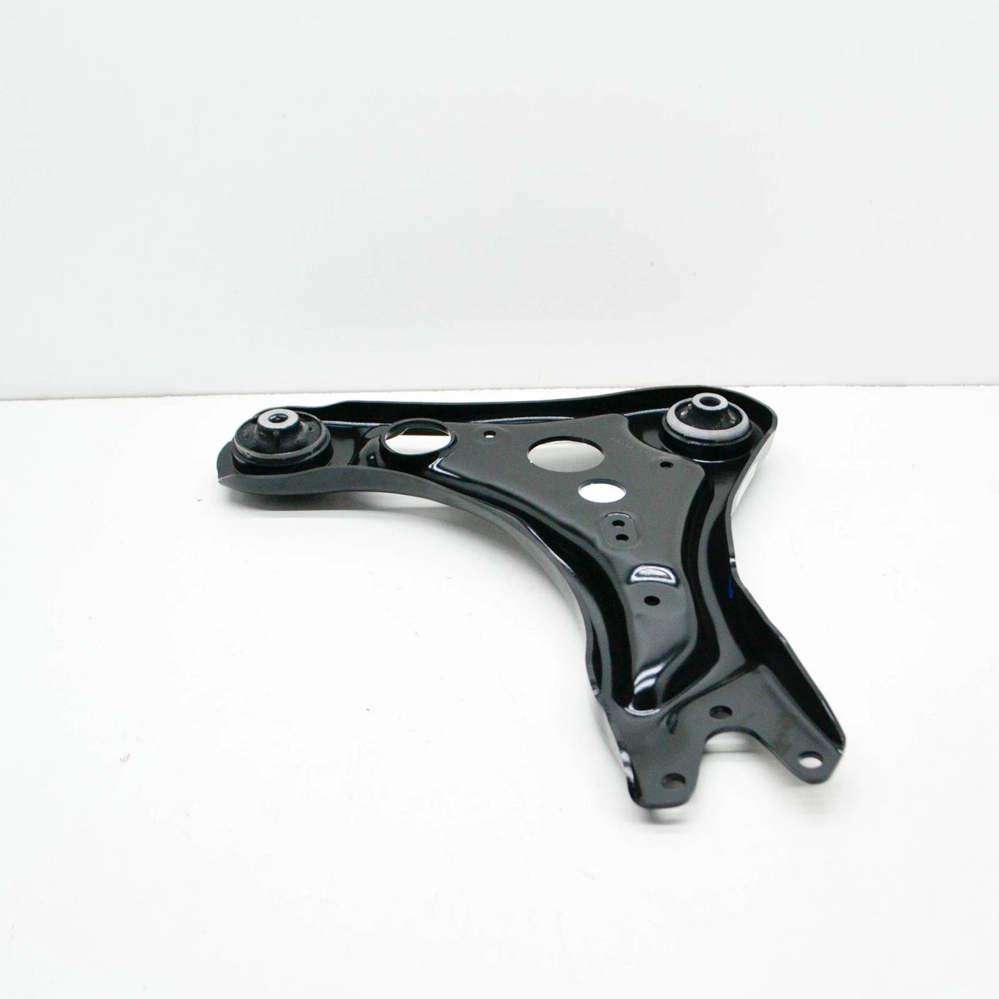 NEW VOLKSWAGEN ID.4 FRONT RIGHT TRACK CONTROL ARM 1EA407152A ORIGINAL