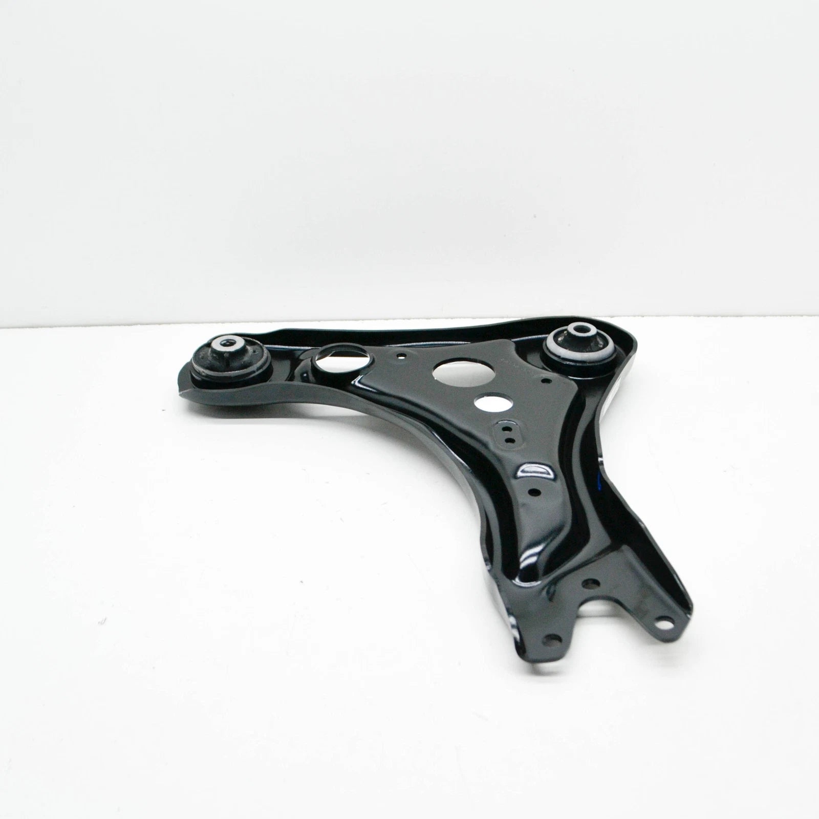 NEW VOLKSWAGEN ID.4 FRONT RIGHT TRACK CONTROL ARM 1EA407152A ORIGINAL