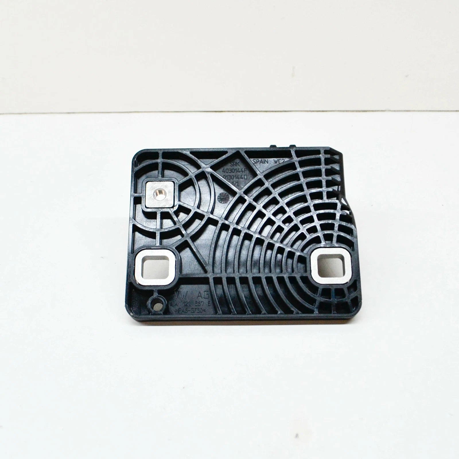 NEW VW ID.3 E11 FRONT LEFT CLAMP RACK HOLDER BUMPER GUIDE 1EA121367E ORIGINAL