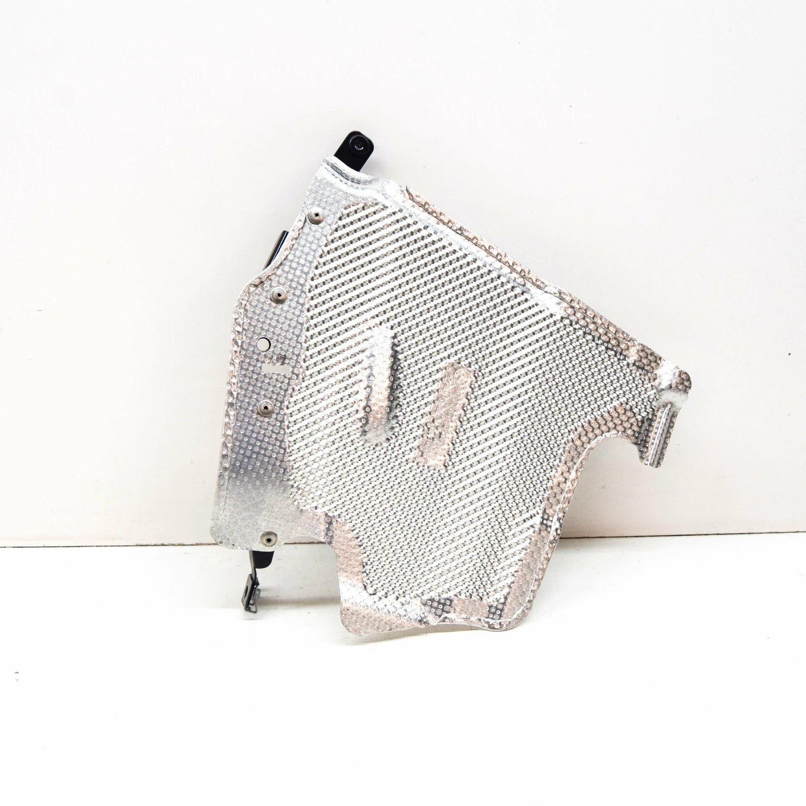 NEW MERCEDES-BENZ E W213 TOP RIGHT SCREEN HEAT PROTECTION SHIELD A2136809207